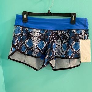 NWT Lululemon shorts 10